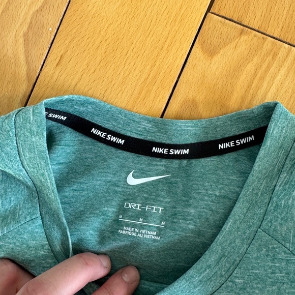 Nike Dri-FIT Tshirts - Picture 5 of 7